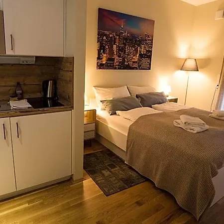 Apartahotel Premium Messe 3*