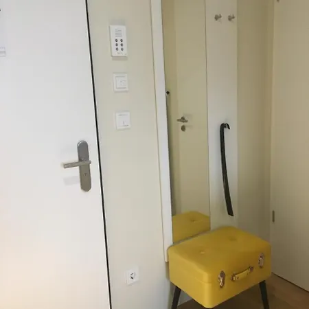 Aparthotel Premium Messe 3*