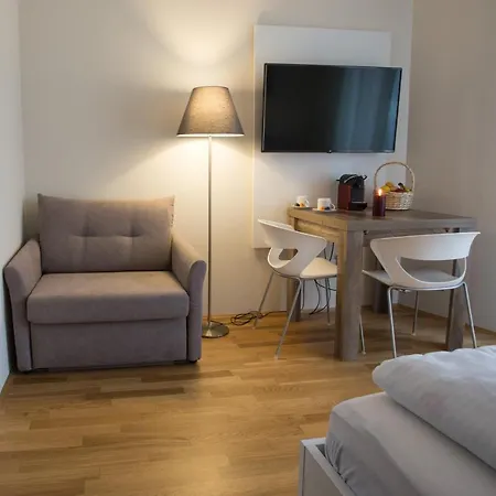 Premium Messe アパートホテル 3*