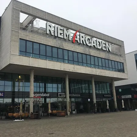 Premium Messe 公寓式酒店 3*